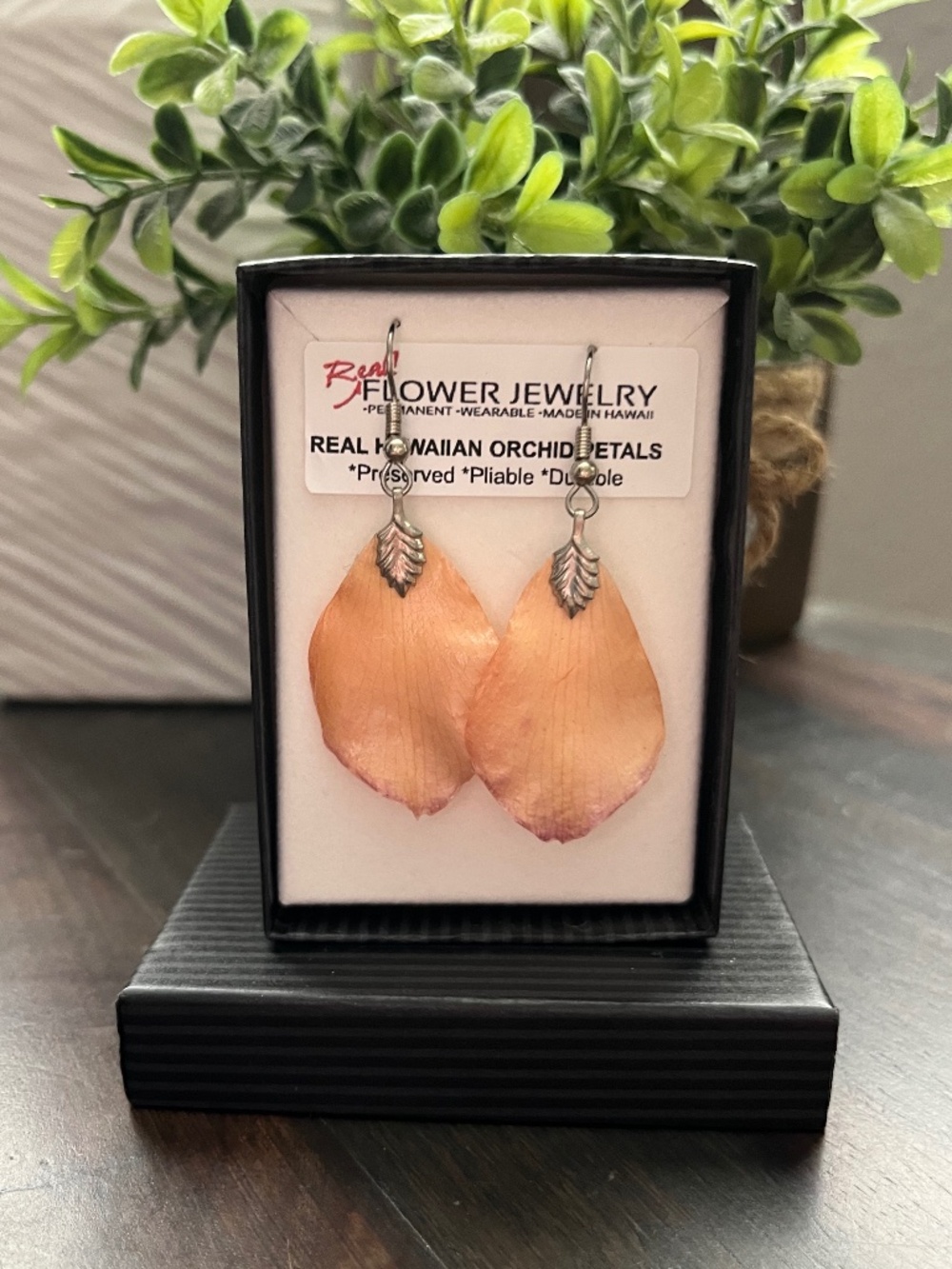 Peach-Pink Orchid Petal Dangling Earrings NEW
